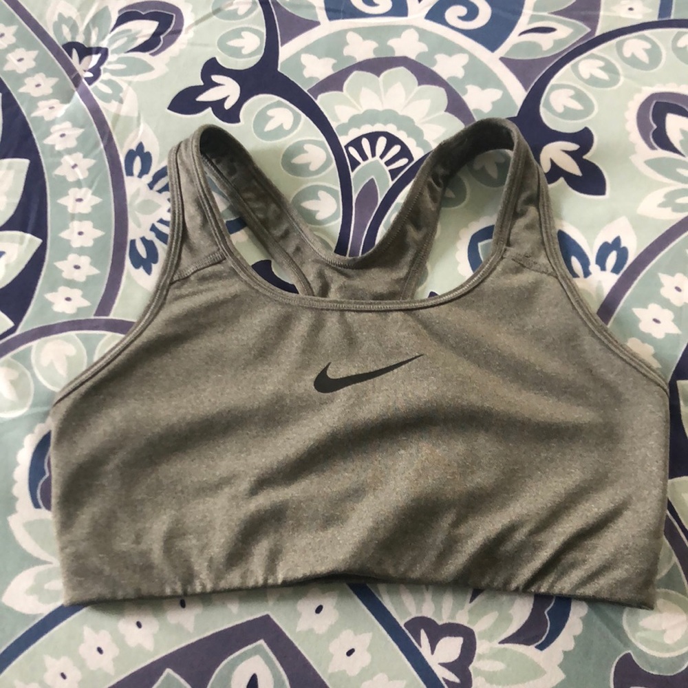 Nike dry fit sports bra